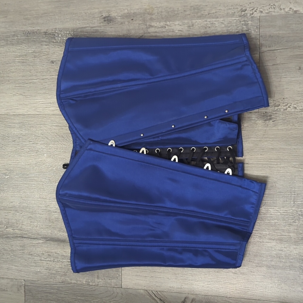 Hips and Curves Corset Size 34